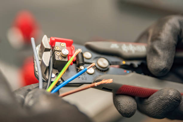 Best Circuit Breaker Repair  in Carthage, IL